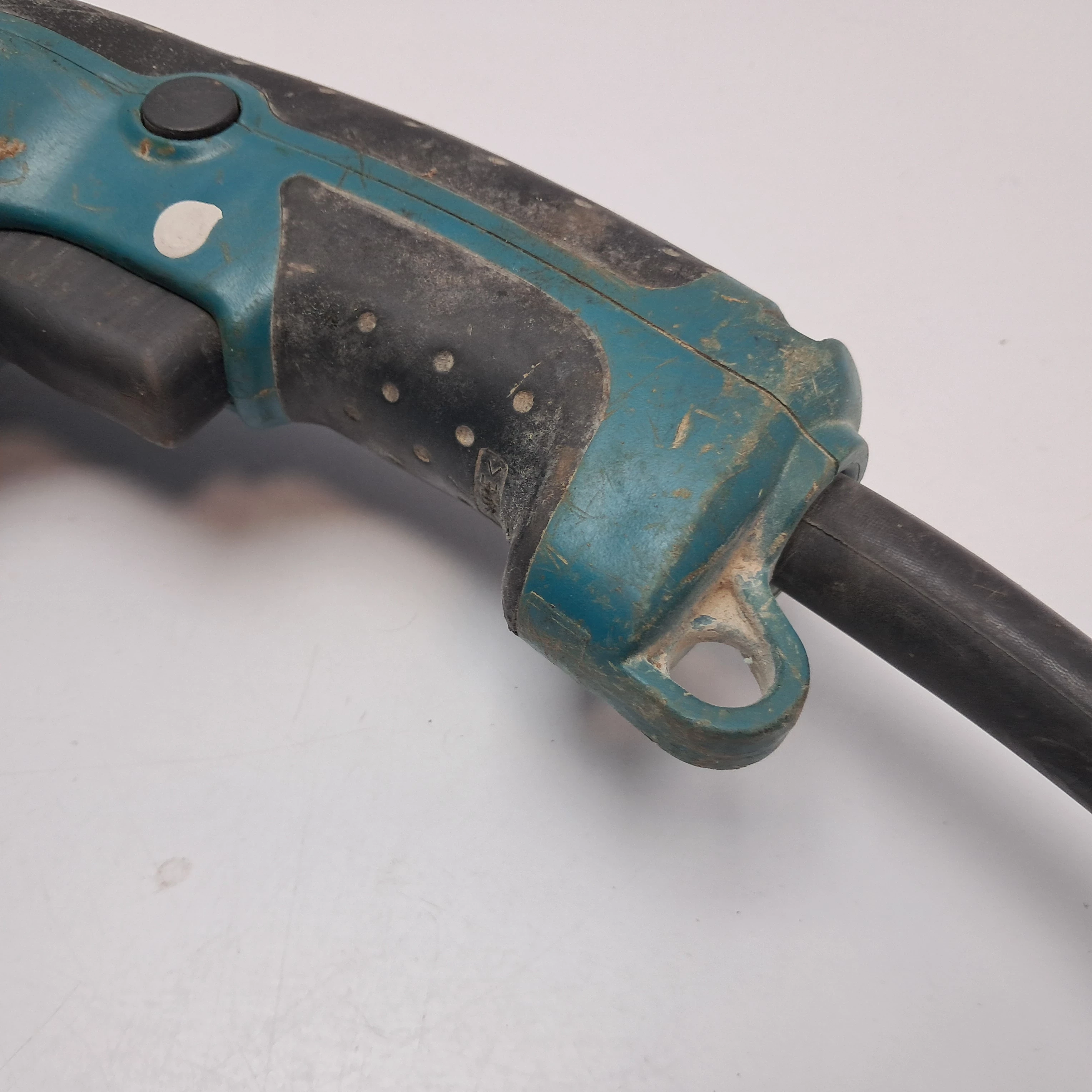 mlotowiertarka-makita-hr2470-780w-maksymalna-moc-78000