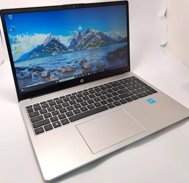 LAPTOP HP 250 G10 TPN-Q286
