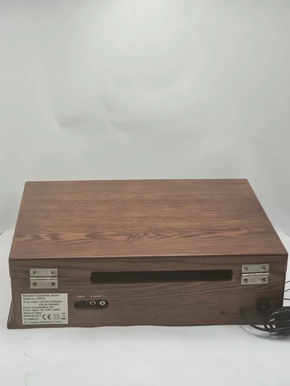 gramofon-hyundai-retro-rt910-predkosc-obrotowa-obrmin-212830-1