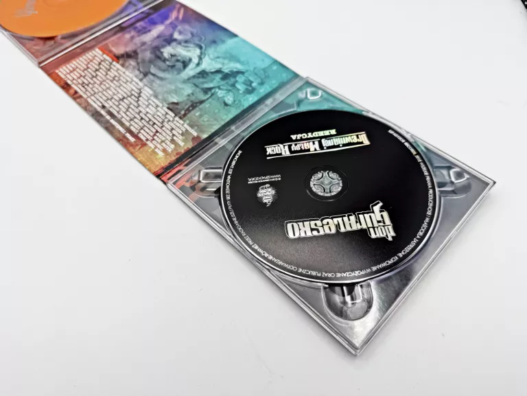 DONGURALESKO - DREWNIANEJ MAŁPY ROCK CD+DVD