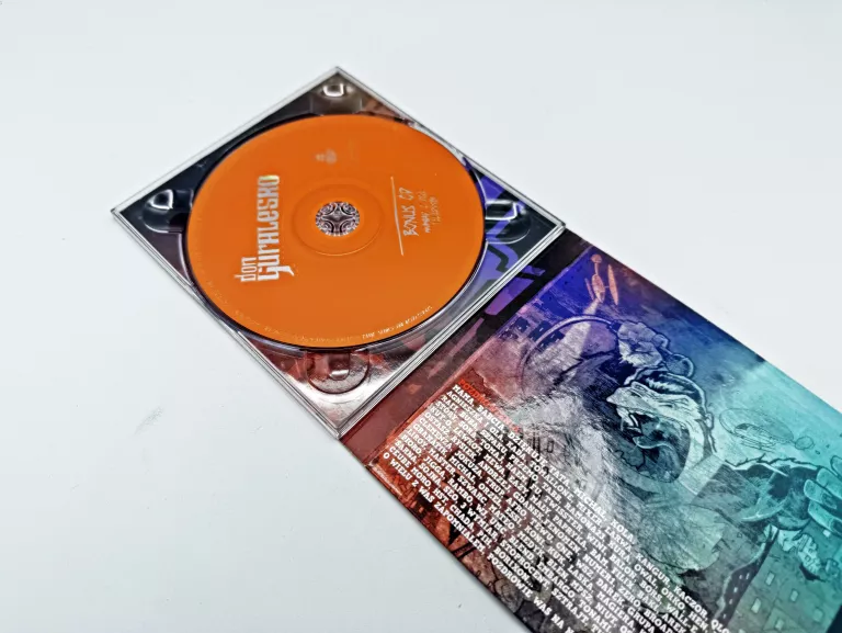 DONGURALESKO - DREWNIANEJ MAŁPY ROCK CD+DVD