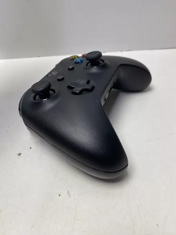 PAD DO XBOX ONE CZARNY