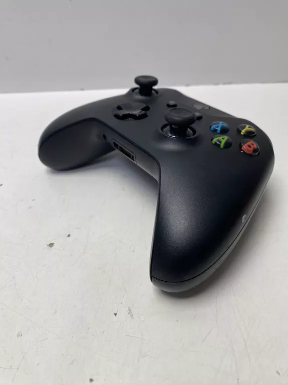 PAD DO XBOX ONE CZARNY
