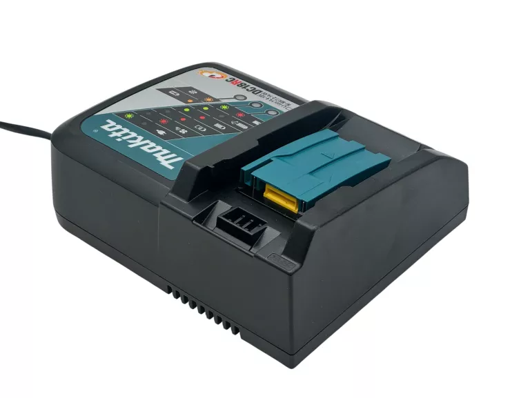 SZYBKA ŁADOWARKA DO AKUMULATORÓW MAKITA DC18RC S 2021R - STAN IDEALNY!
