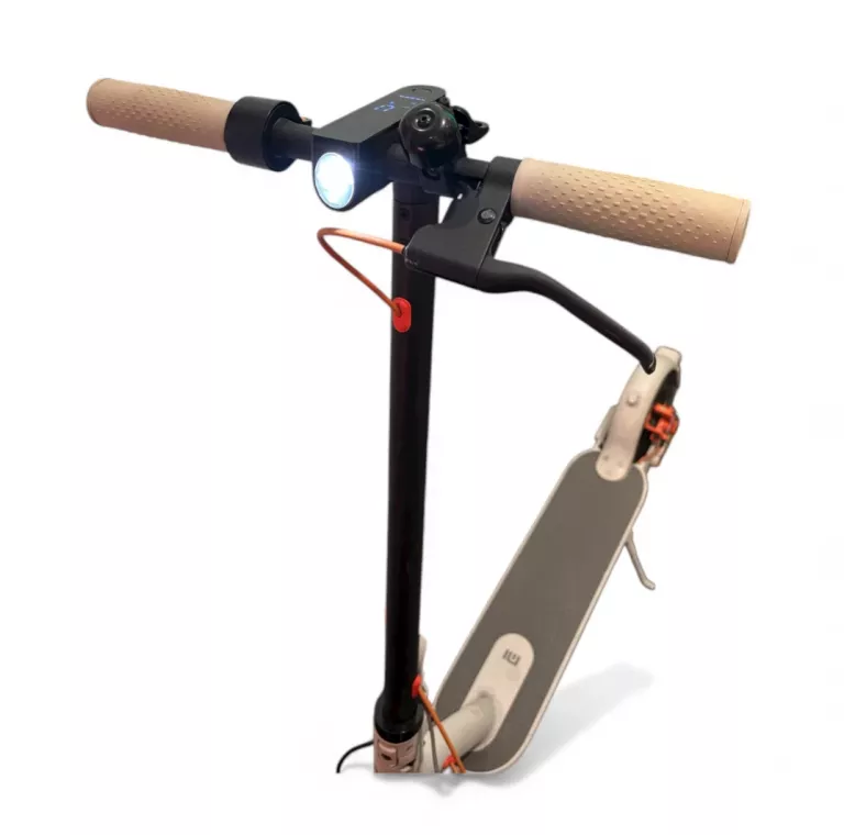 HULAJNOGA MI ELECTRIC SCOOTER 3