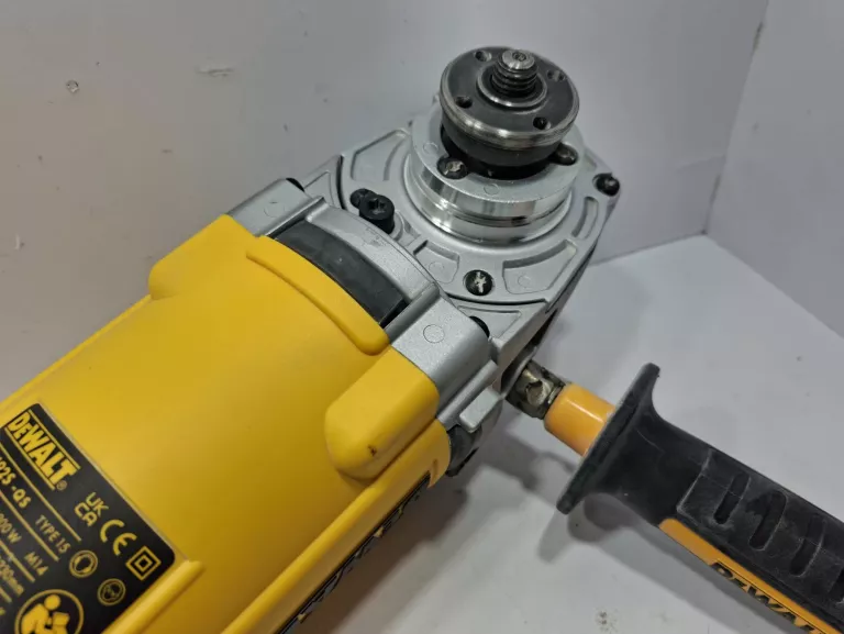 SZLIFIERKA DEWALT DWE492S