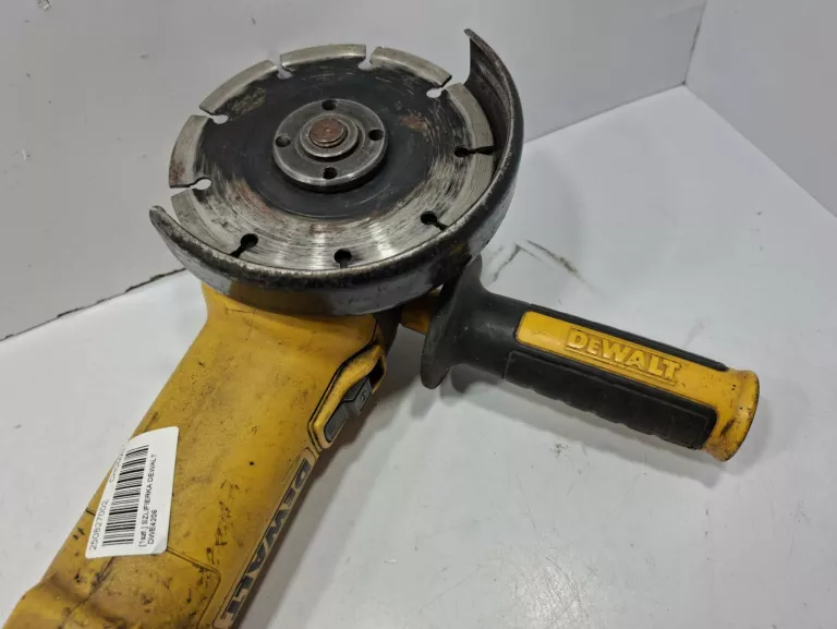 SZLIFIERKA DEWALT DWE4206