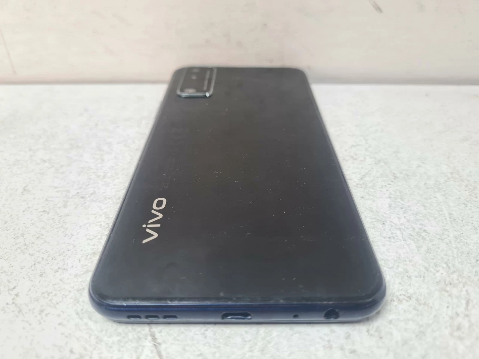 telefon-vivo-y11s-stan-11323-2