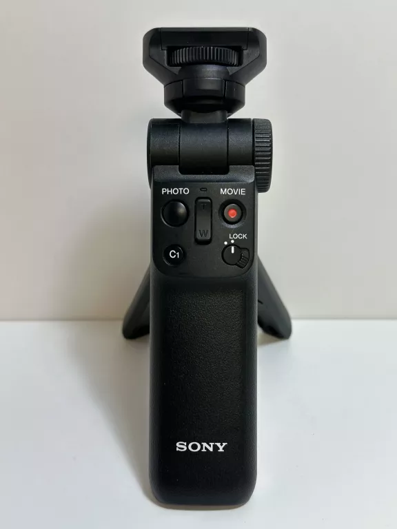 UCHWYT Z BEZPRZEWODOWYM PILOTEM SONY GP-VPT2BT WARTO/OKAZJA