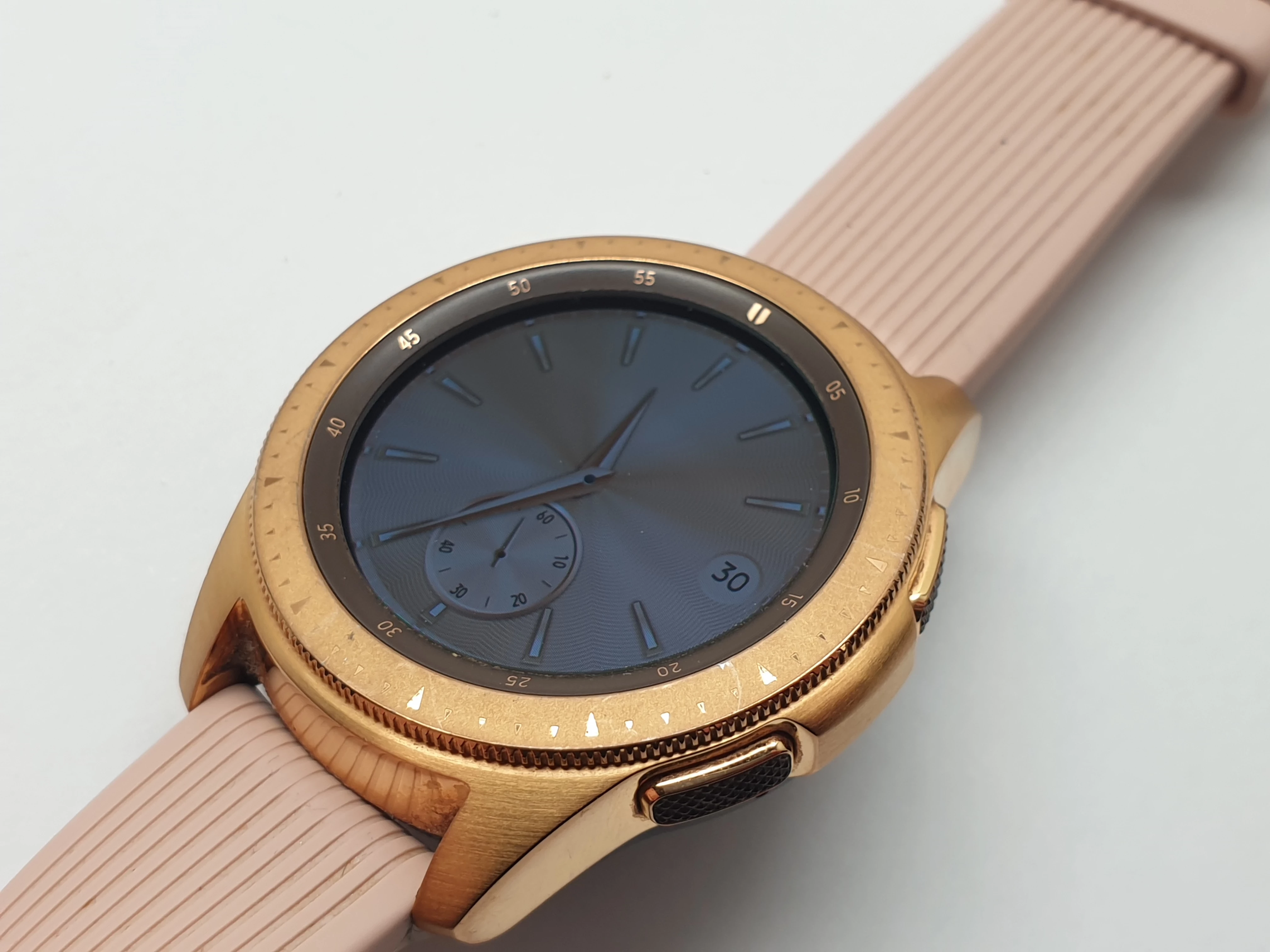 smartwatch-samsung-galaxy-watch-42mm-rozowy-sm-r810-ean-gtin-8801643392482