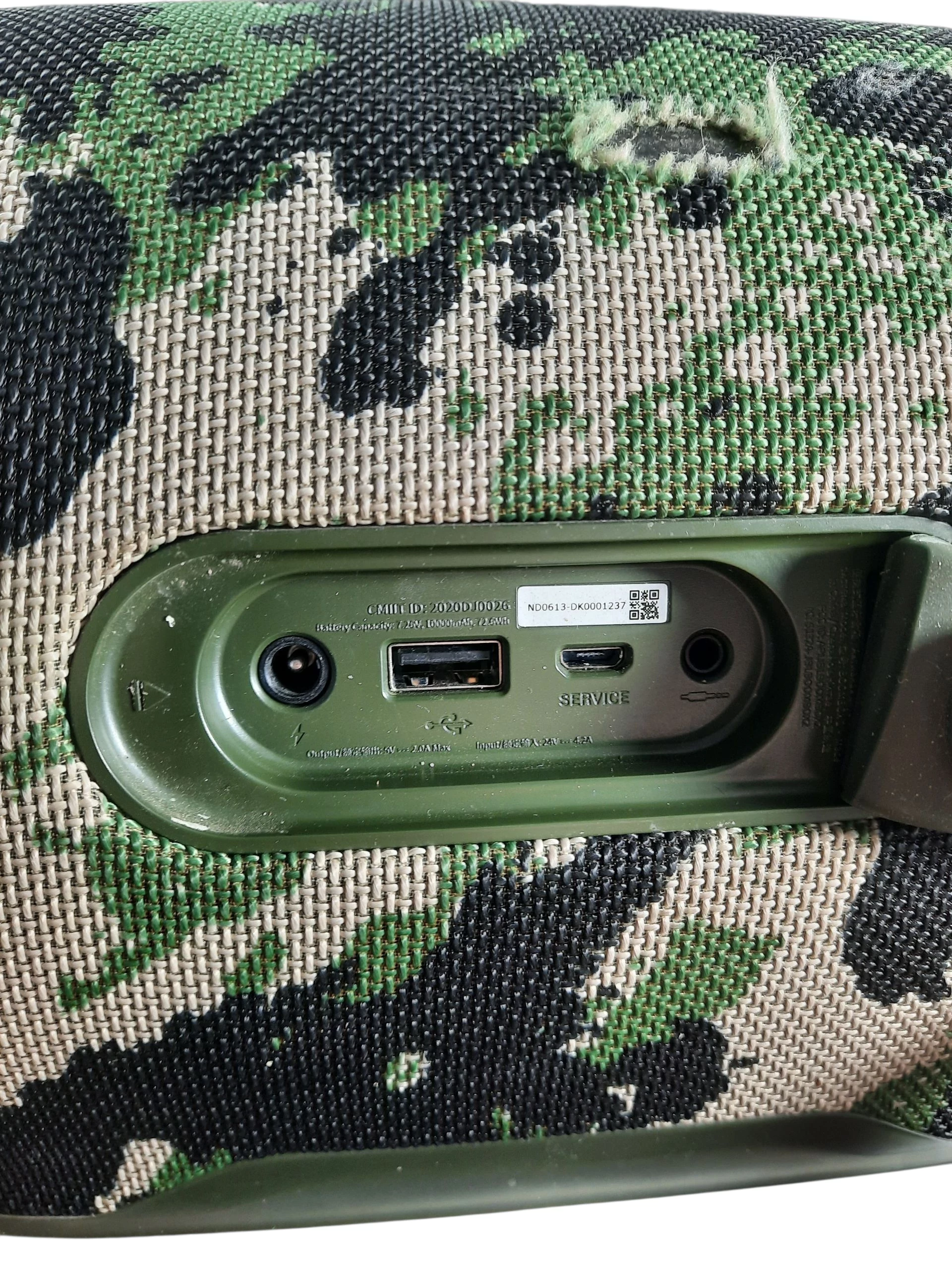 glosnik-przenosny-jbl-boombox-2-moro-zasilacz-moc-8000