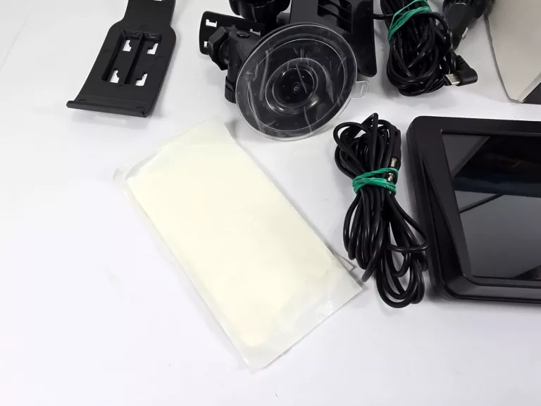 CAMECHO PRZENOŚNE BEZPRZEWODOWE RADIO SAMOCHODOWE CARPLAY Z SYSTEMEM ANDRO