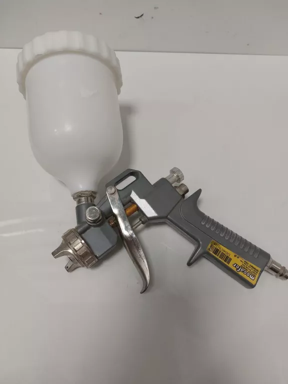 PISTOLET DO KOMPRESORA ZE ZBIORNIKIEM
