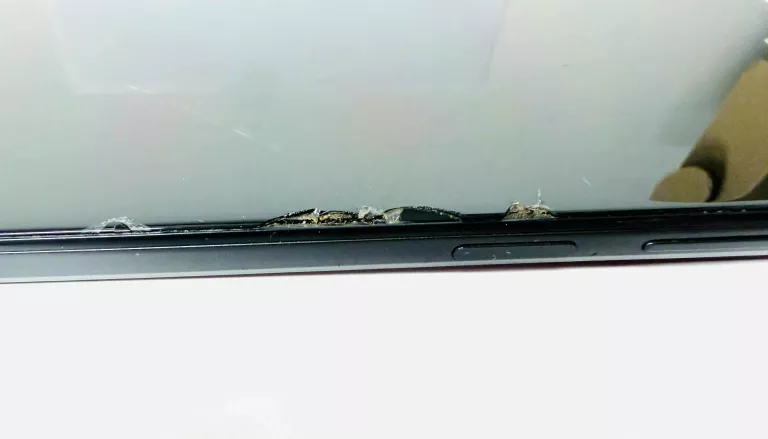 TELEFON MOTOROLA MOTO G22 B/N (ROZBITY)