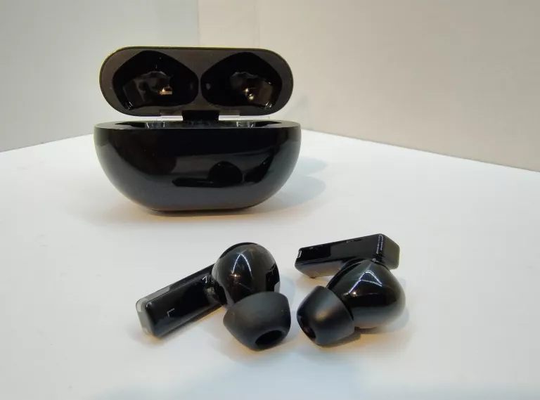 sluchawki-huawei-freebuds-pro-komplet-bardzo-dobry-stan-transmisja-sygnalu-203713-217785