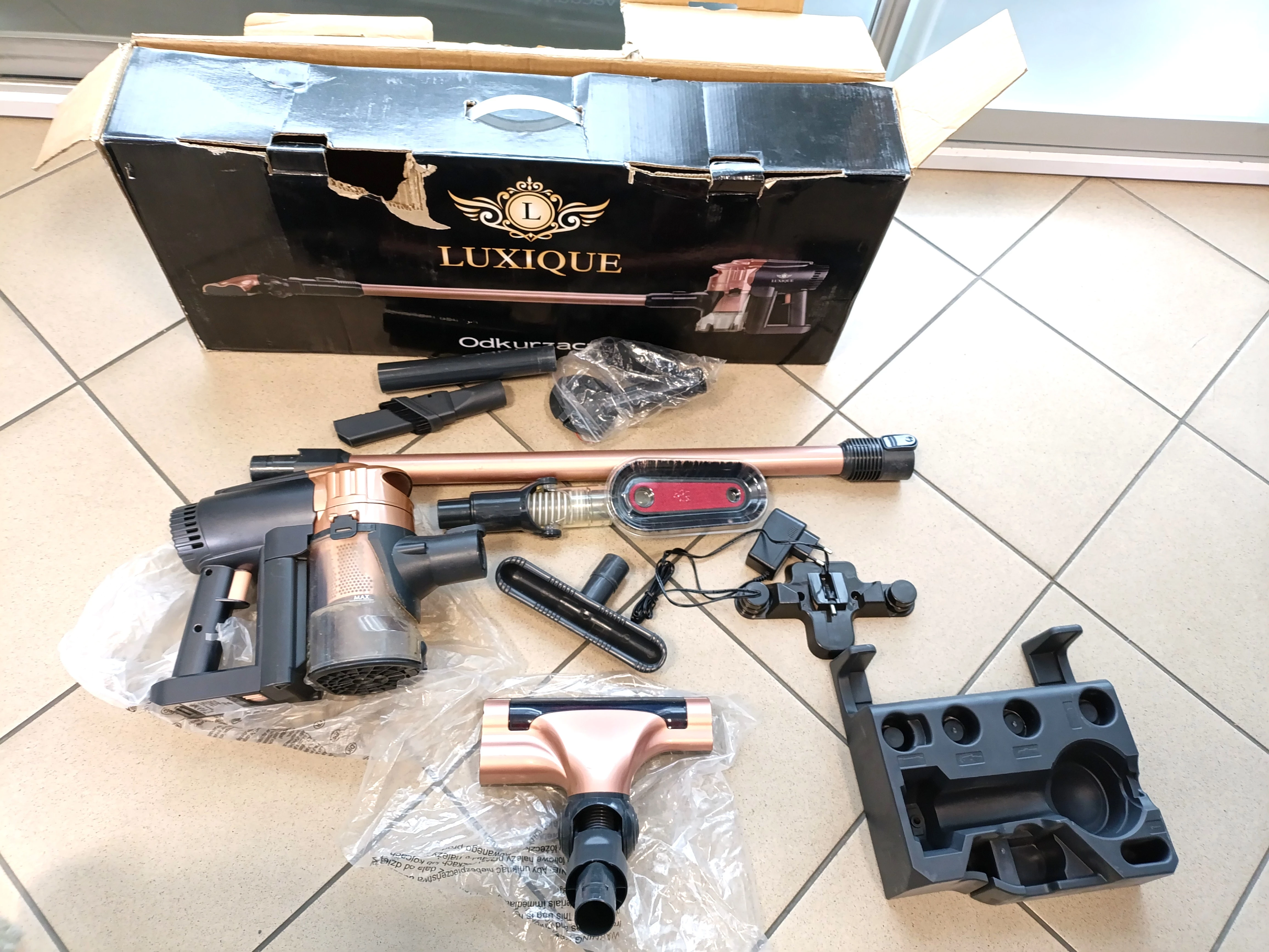 odkurzacz-luxique-vacuum-cleaner-v12-lx-4791-poludniowa-38-przezmierowo-ska