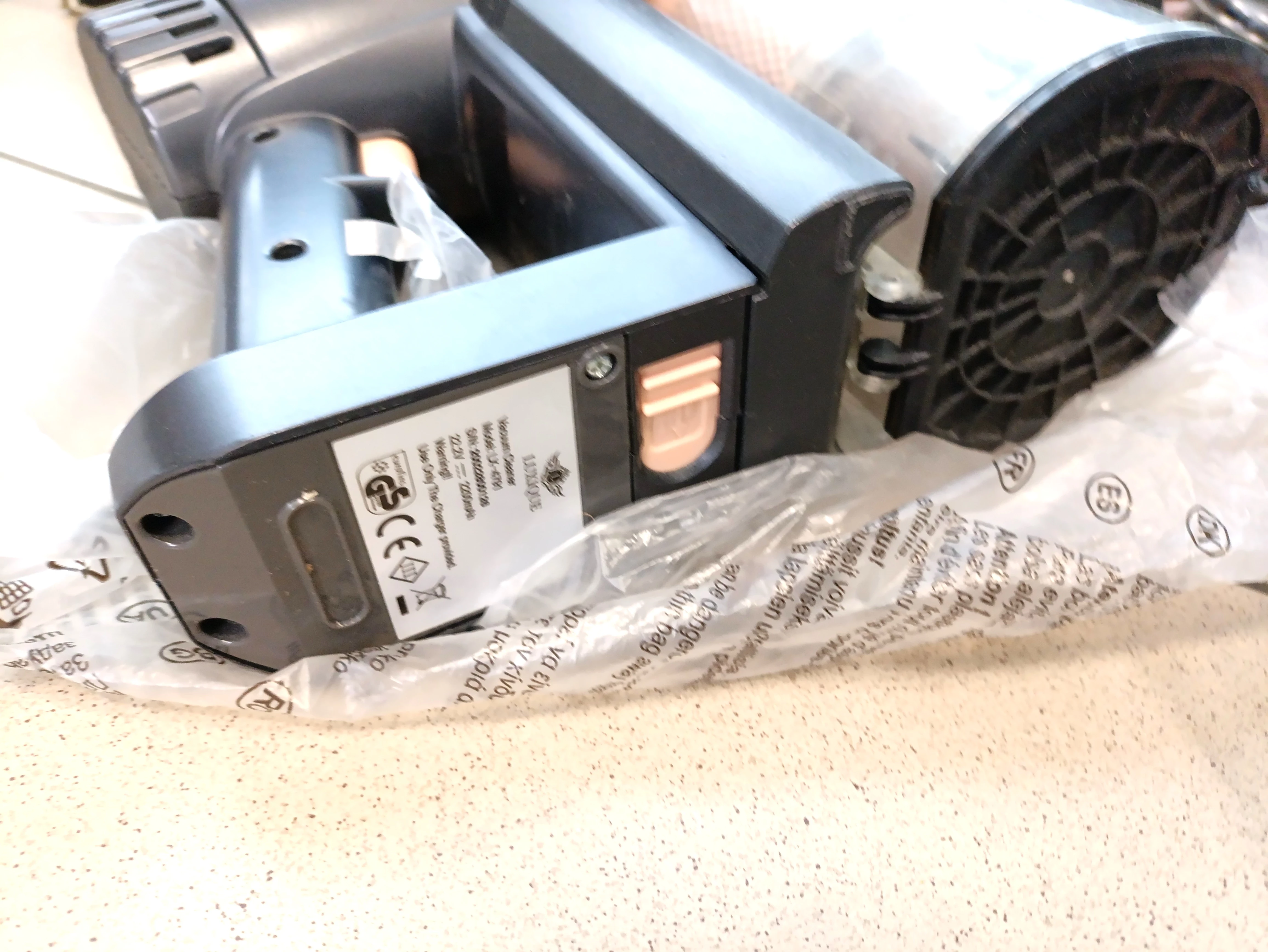 odkurzacz-luxique-vacuum-cleaner-v12-lx-4791-ean-gtin-6973734680098