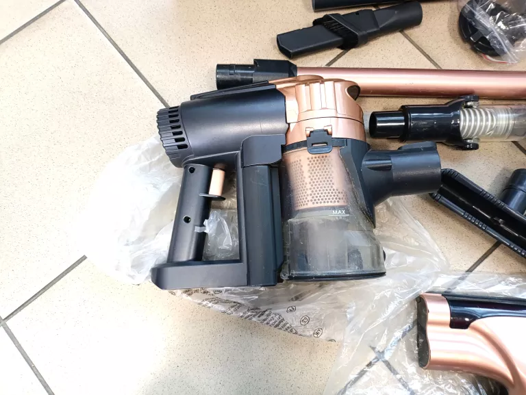 odkurzacz-luxique-vacuum-cleaner-v12-lx-4791-stan-11323-2