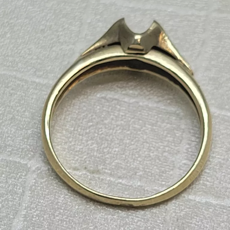 ZŁOTY  PIERŚCIONEK 2,14 GR