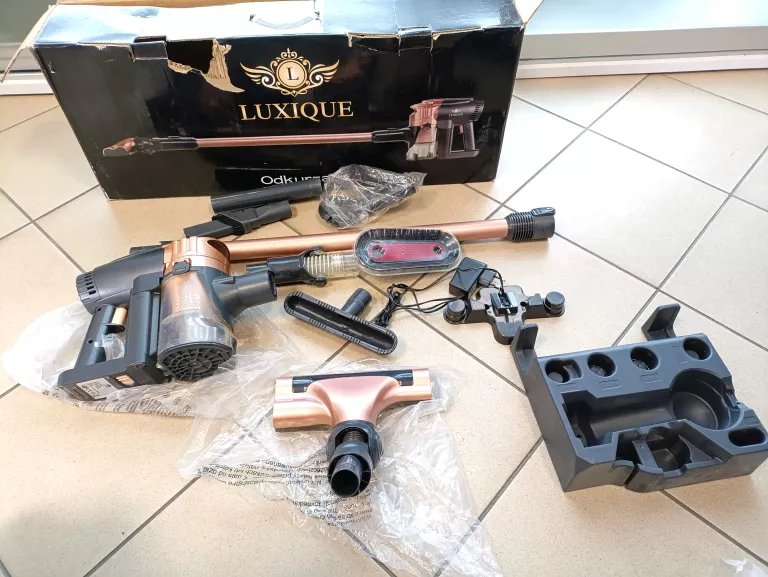 odkurzacz-luxique-vacuum-cleaner-v12-lx-4791-czas-ladowania-240
