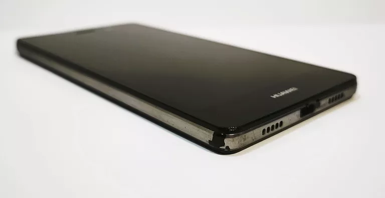 TELEFON HUAWEI P8 LITE 2 GB / 16 GB