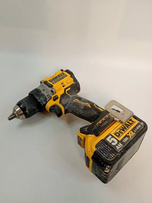 DEWALT WIERTARKO-WKRĘTARKA AKUMULATOROWA DCD800 18V + AKUMULATOR 18V 5AH
