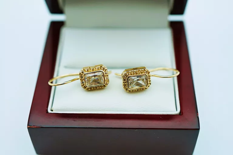 ZŁOTE KOLCZYKI Z ZAMKNIĘTYM BIGLEM I PROSTOKĄTNYMI CYRKONIAMI PR.585 14K