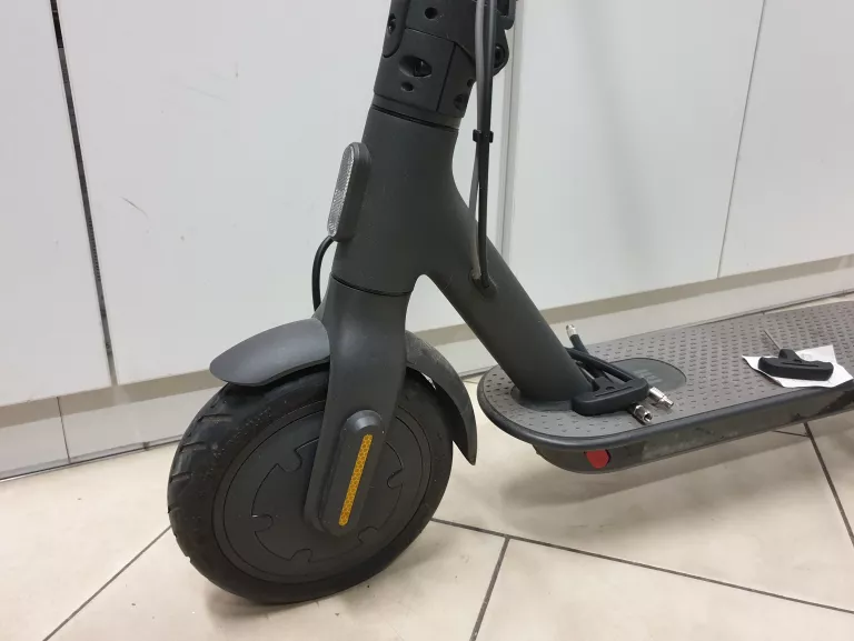 HULAJNOGA ELEKTRYCZNA XIAOMI MI SCOOTER ESSENTIAL PRZEBIEG 41KM!