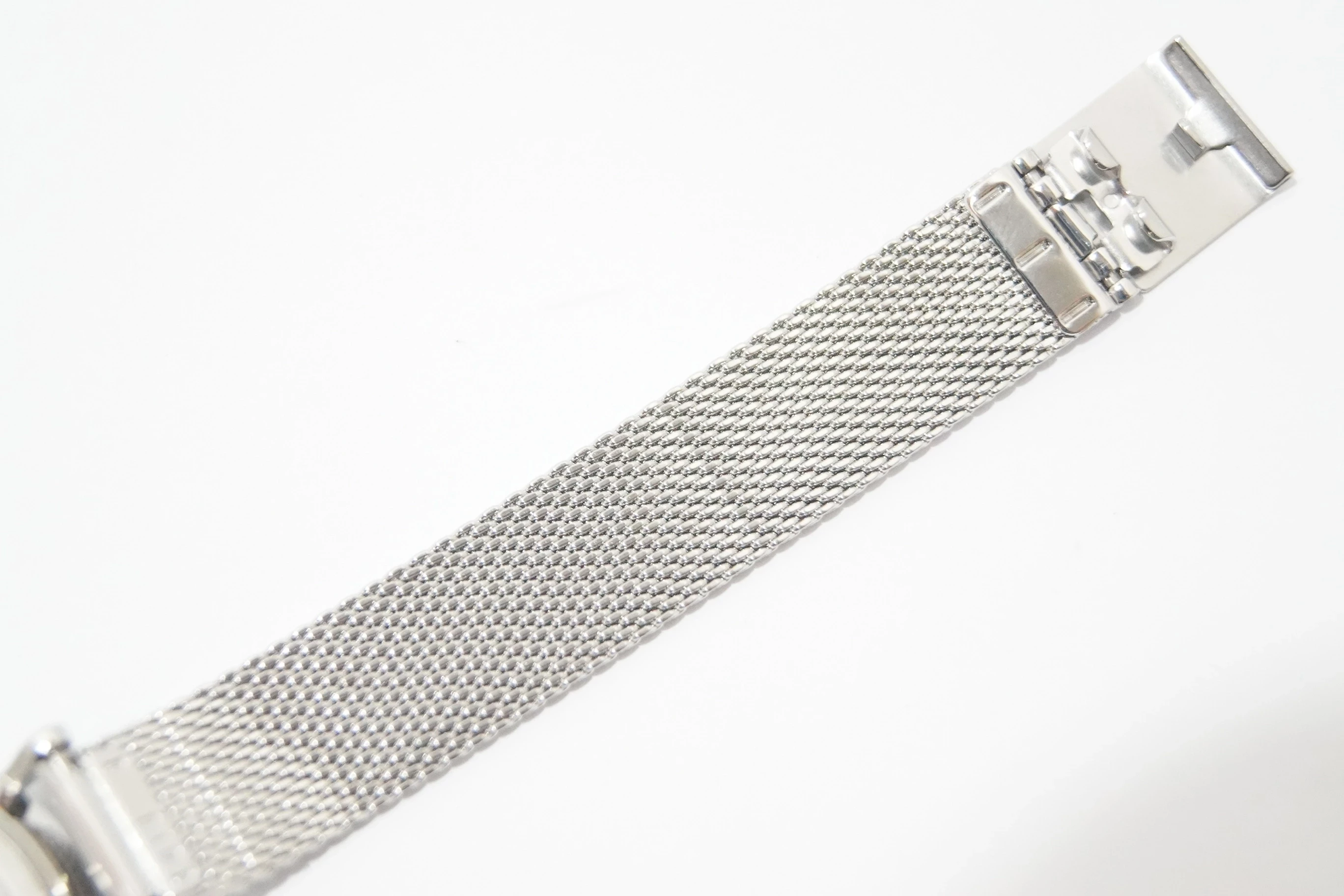 daniel-wellington-petite-roman-ksztalt-koperty-129223-2