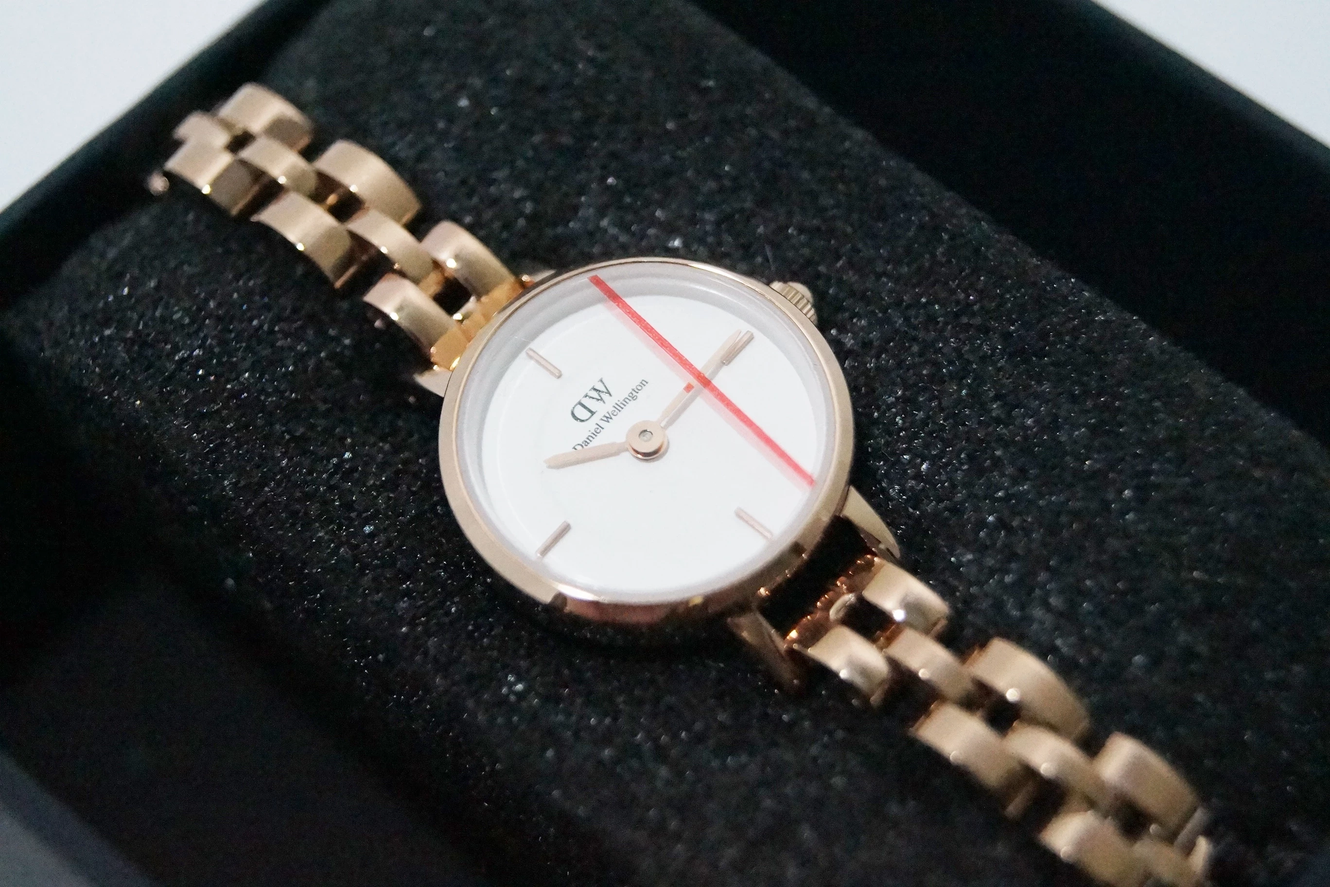 zegarek-daniel-wellington-petite-mini-dw00100854-stan-11323-2