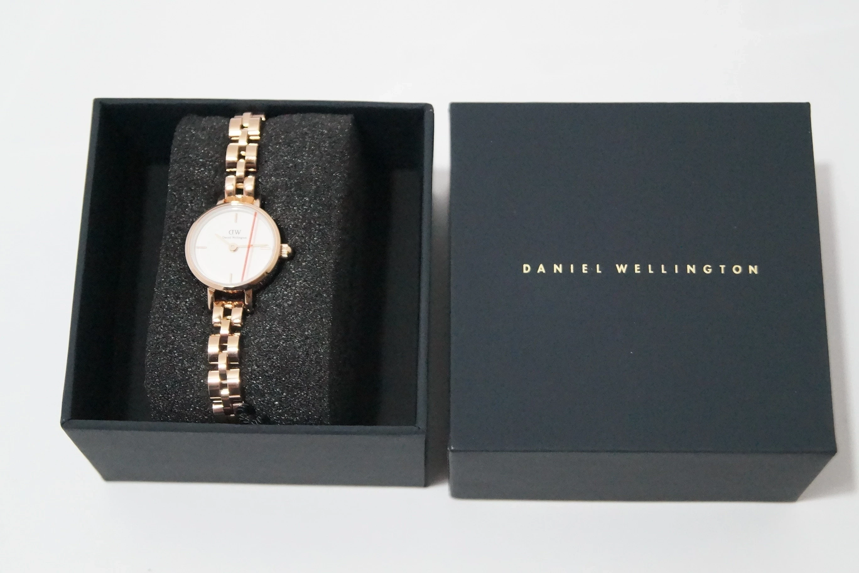 zegarek-daniel-wellington-petite-mini-dw00100854-torunska-26-kolo-sj