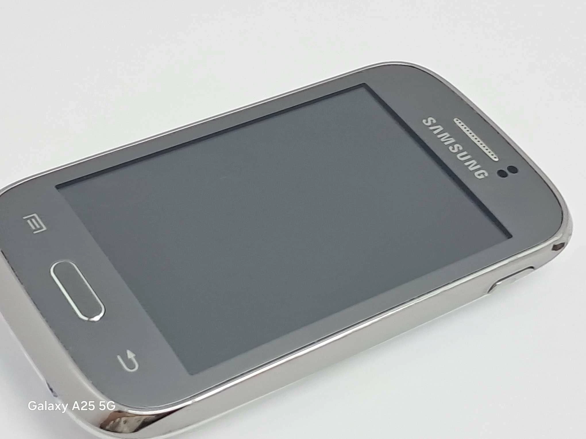 telefon-samsung-galaxy-young-gt-s6310n-stan-11323-2