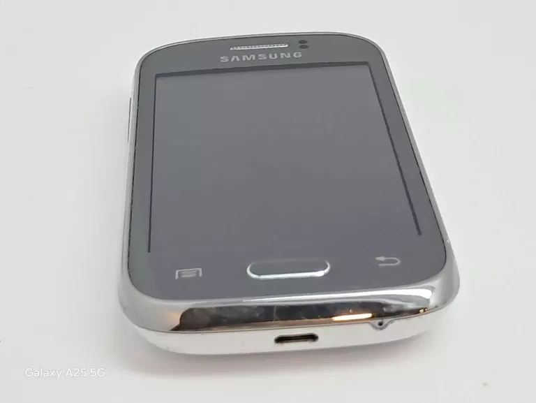 telefon-samsung-galaxy-young-gt-s6310n-przekatna-ekranu-320