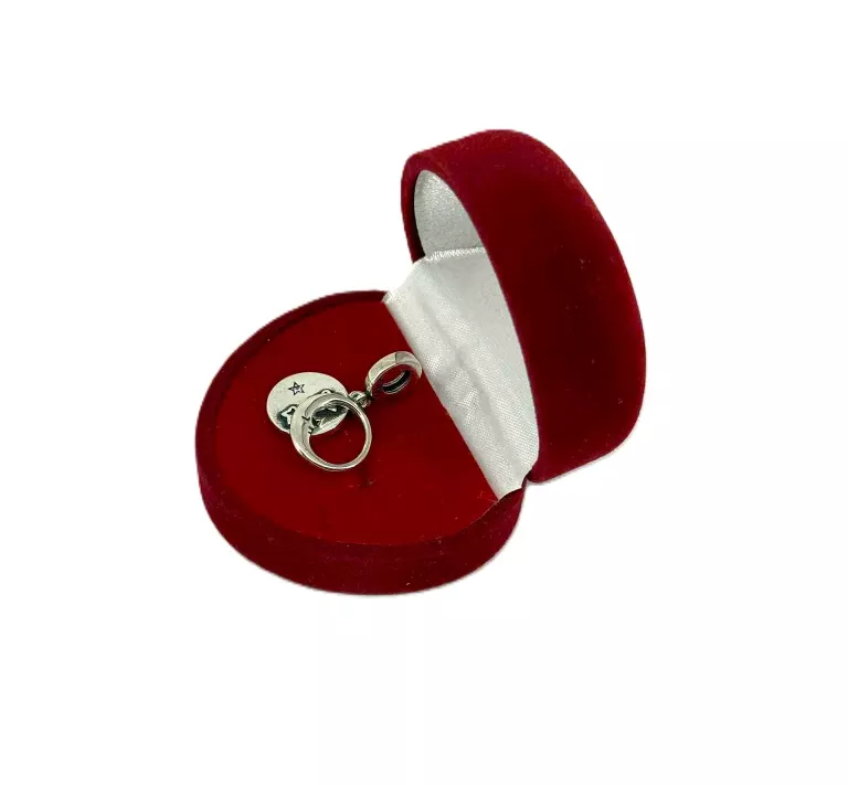 sliczna-srebrna-zawieszka-charms-349g-925-stan-11323-238058