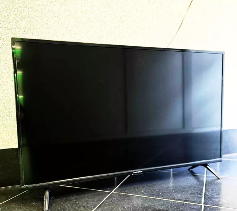 telewizor-thomson-40fd3306-stan-11323-2