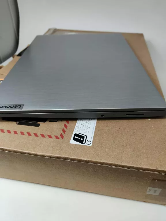LAPTOP LENOVO IP3 ATHLON 15ADA05 A3050U 8/512GB SSD W10