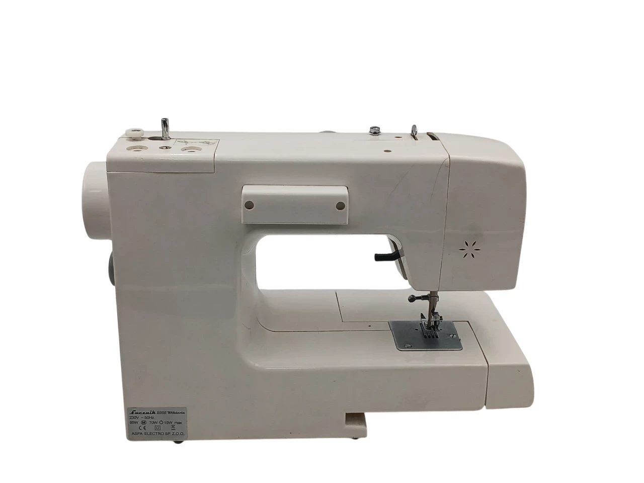 maszyna-do-szycia-lucznik-2008-wiktoria-22-sciegi-model-weronika-ii-2008