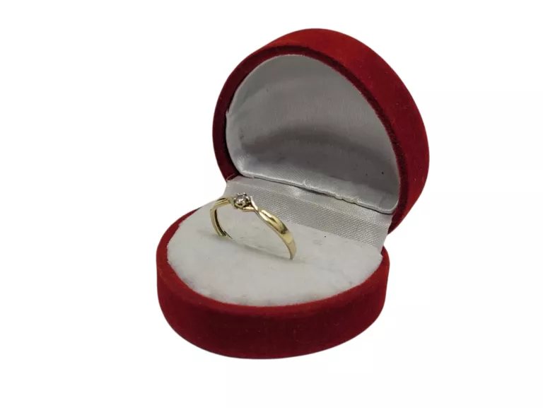 SUBTELNY ZŁOTY PIERŚCIONEK ZŁOTO  8 K  0,89 G CYRKONIA ROZMIAR 18