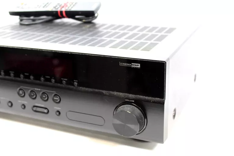 AMPLITUNER YAMAHA HTR-2067