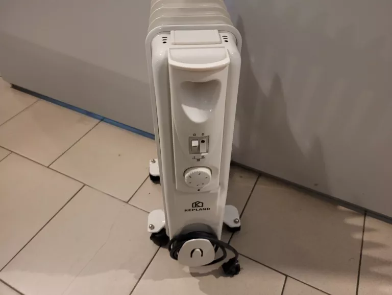 GRZEJNIK OLEJOWY KEPLAND G011