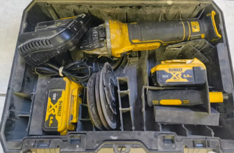 SZLIFIERKA KĄTOWA DEWALT DCG405 + 2BAT + ŁAD