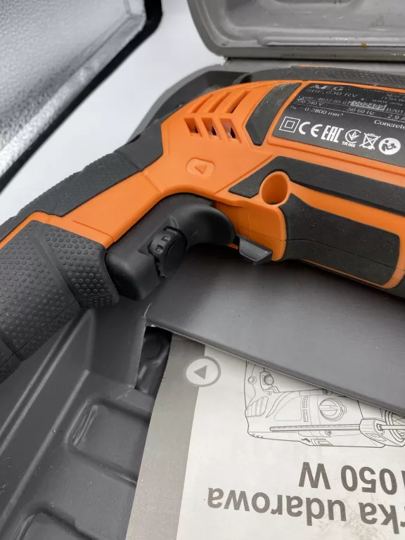 wiertarka-udarowa-aeg-sbe-630-rv-walizka-rodzaj-129632-4