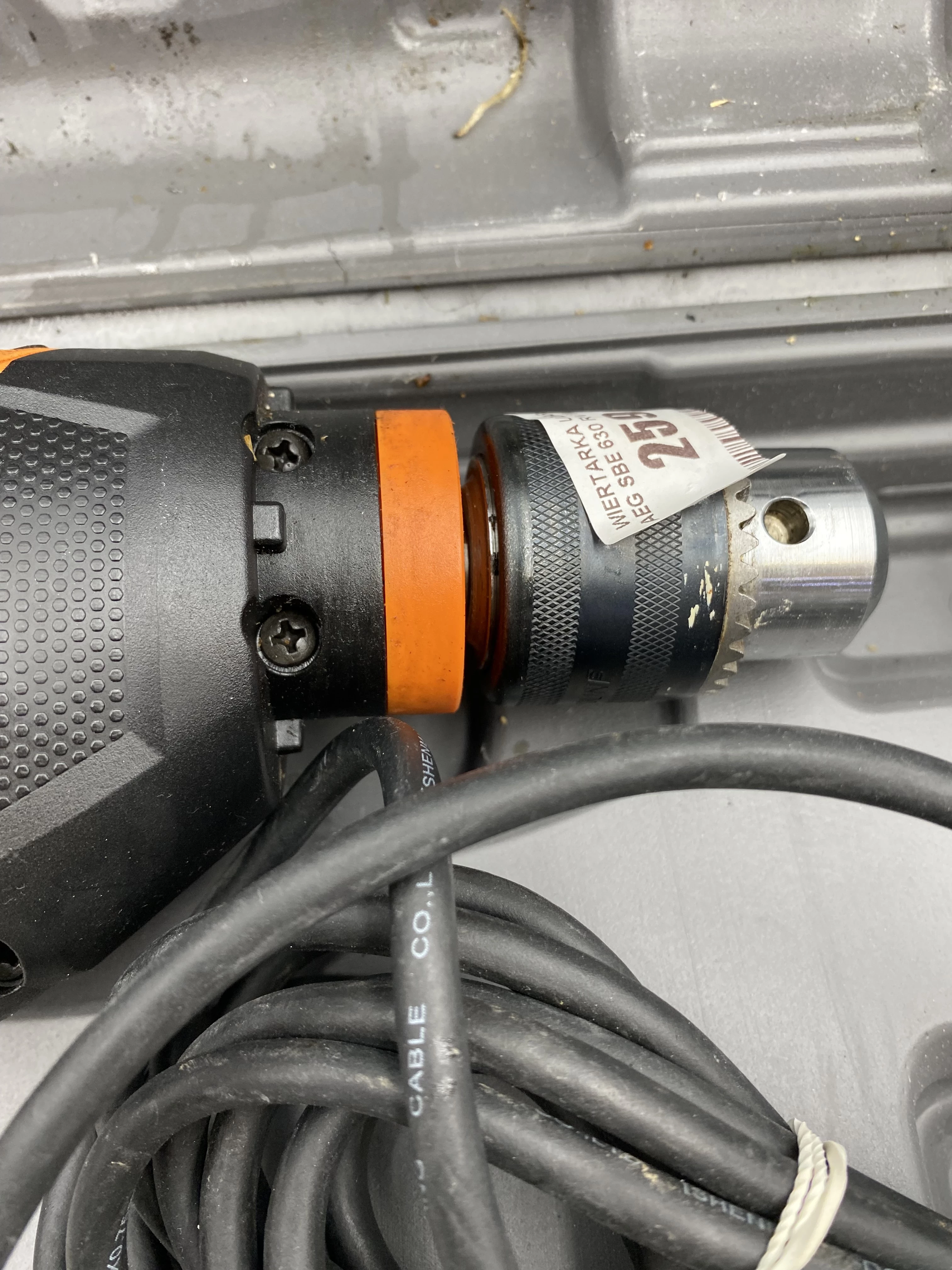 wiertarka-udarowa-aeg-sbe-630-rv-walizka-typ-uchwytu-129629-1