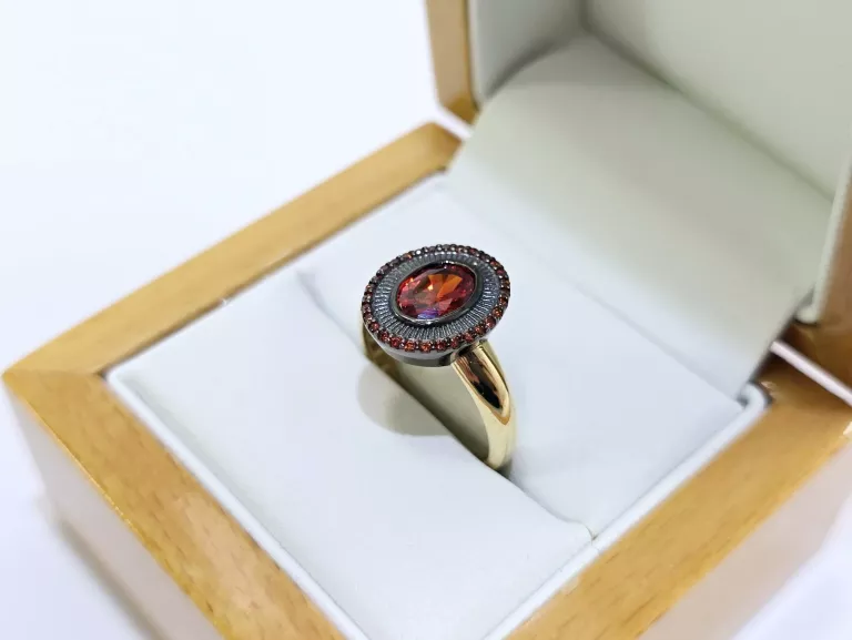 NIENOSZONY ZŁOTY PIERŚCIONEK 585 3,17G R14