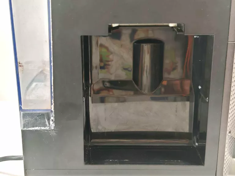 EKSPRES AUTOMATYCZNY KRUPS EA81 CZARNY 1450W