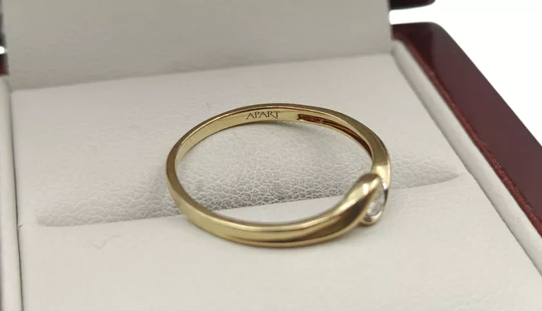 ZŁOTY PIERŚCIONEK Z DIAMENTEM 0,10 CT 14K 585/1,33 G/R 15