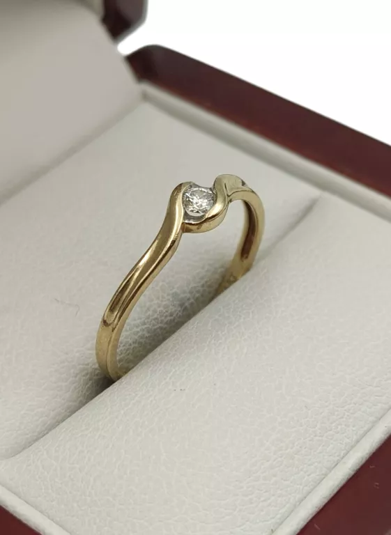 ZŁOTY PIERŚCIONEK Z DIAMENTEM 0,10 CT 14K 585/1,33 G/R 15