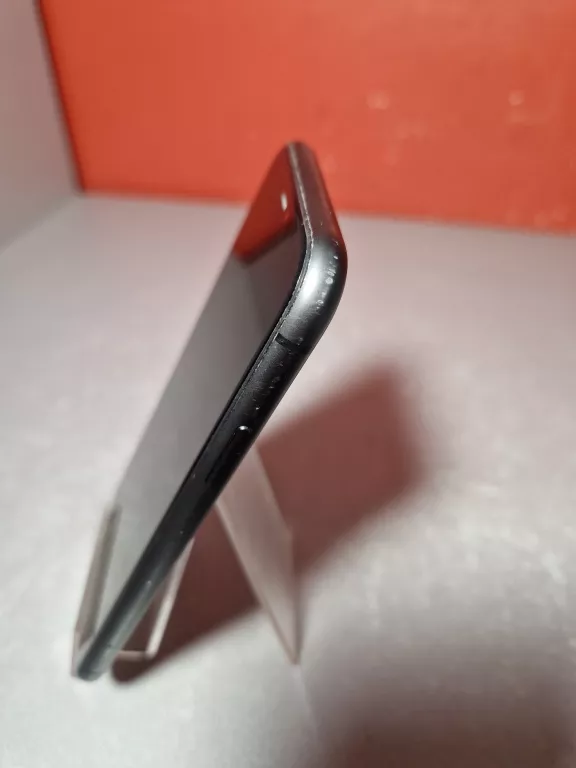 TELEFON IPHONE 11 128GB BAT.79%