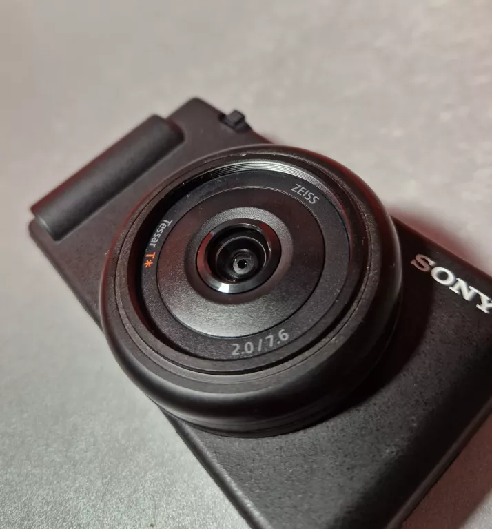 APARAT CYFROWY SONY ZV-1F