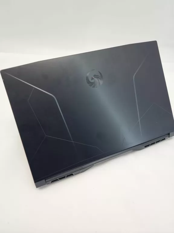 LAPTOP MSI BRAVO 17 RYZEN 5 7535HS/32GB/512/RTX4050 10GB/144HZ